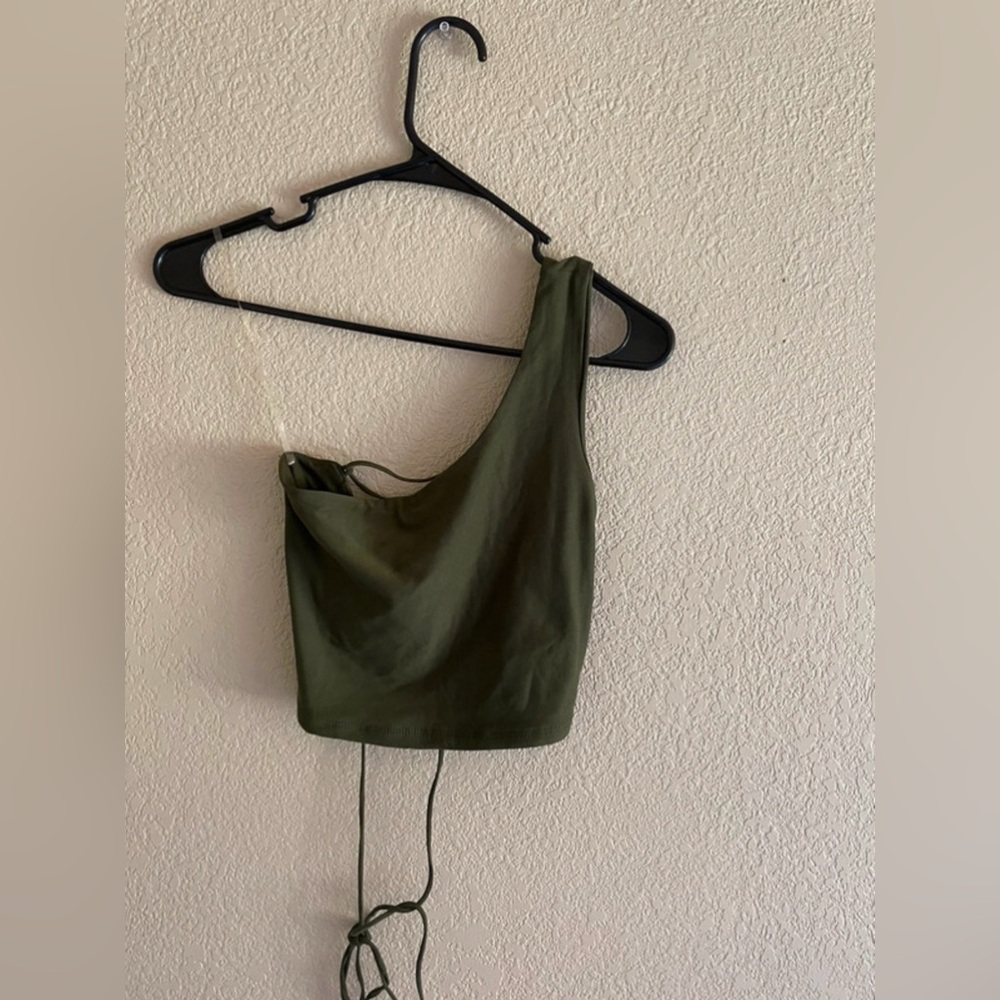 Dark green crop top